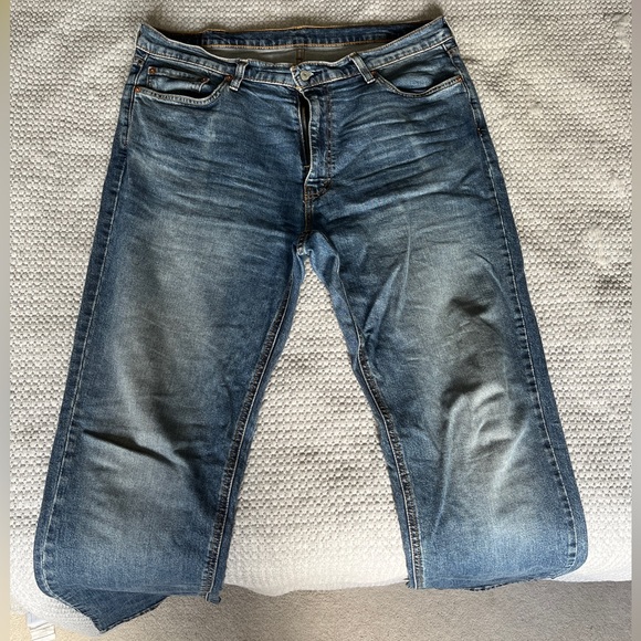 Levi Jeans - 38W 34L - Picture 3 of 3